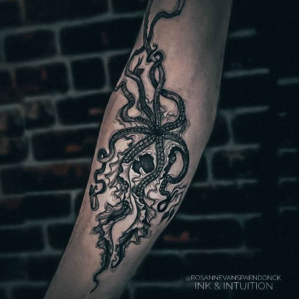 Girls Glamorous Octopus Tattoo Inspiration