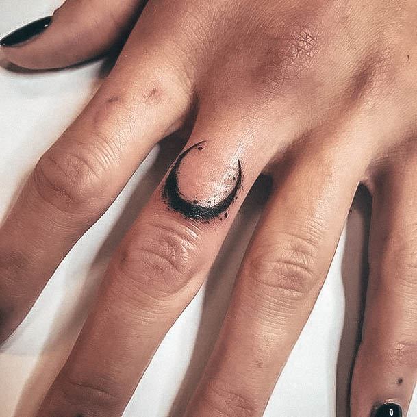 Girls Glamorous Small Hand Tattoo Inspiration