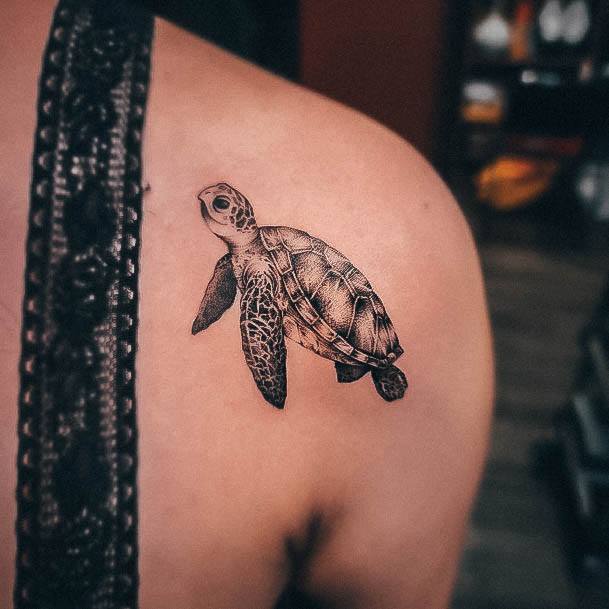 Girls Glamorous Turtle Tattoo Inspiration