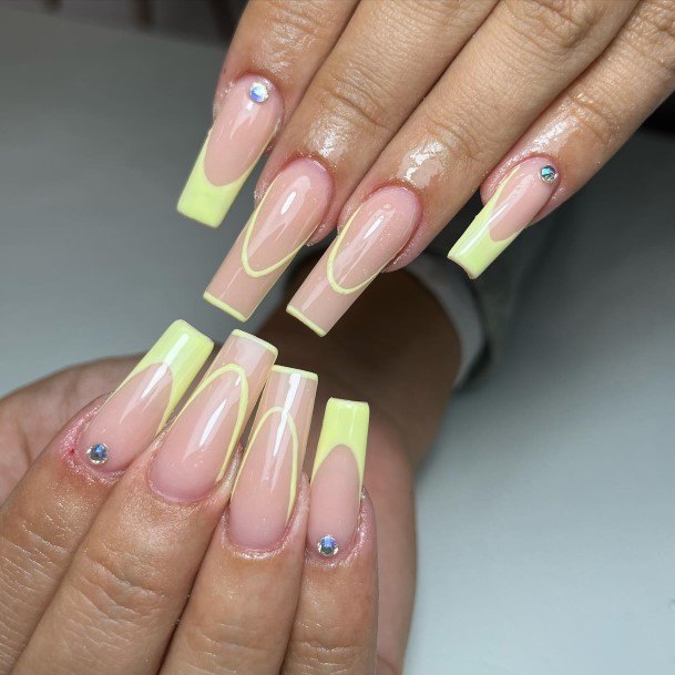 Girls Glamorous Yellow With Diamonds Nail Inspiration