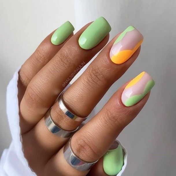 Girls Green And Yellow Nail Designs