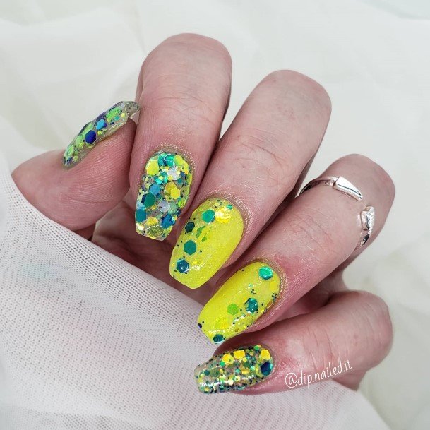 Girls Green And Yellow Nail Ideas