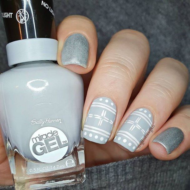 Girls Grey And White Nail Ideas