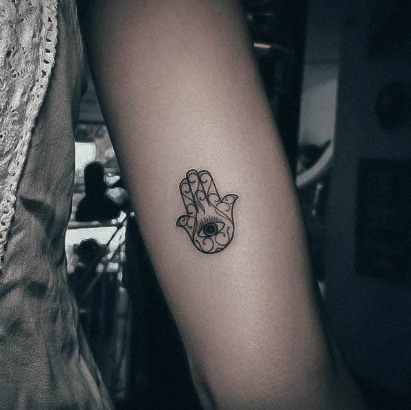 Girls Hamsa Tattoo Ideas