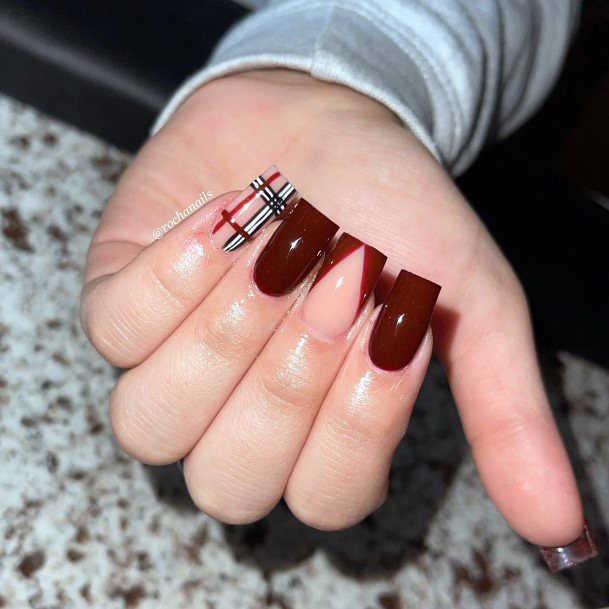 Girls Maroon And Black Nail Art Ideas