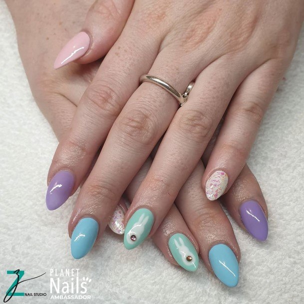 Girls Nails With Easter
