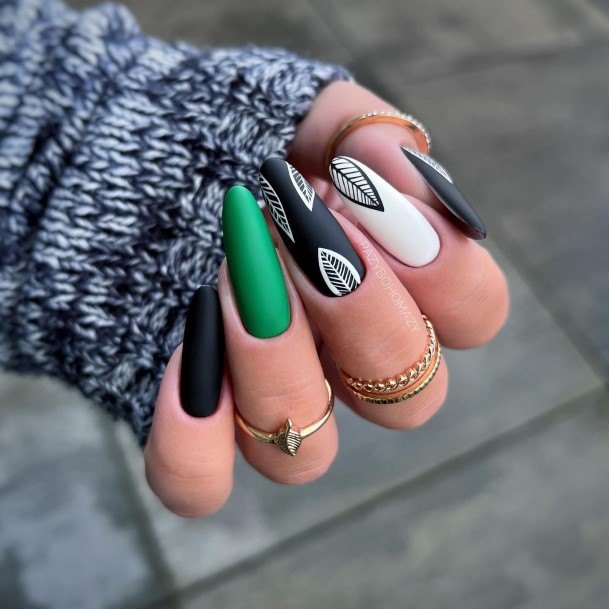 Girls Nails With Matte Fall
