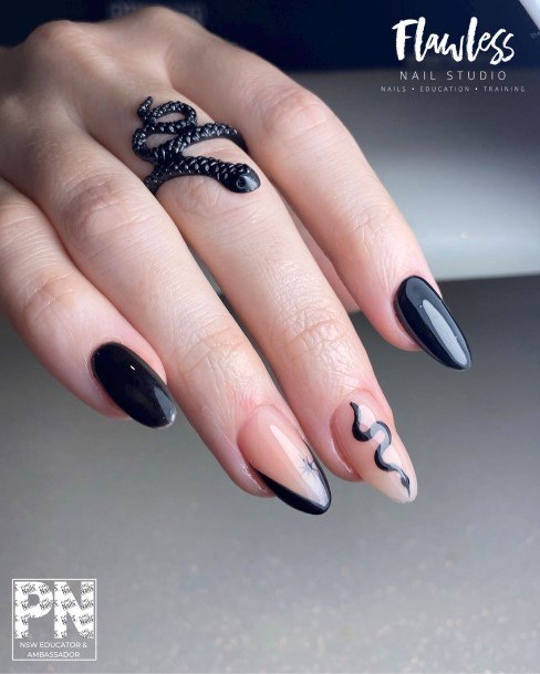 Girls Nails With Snake