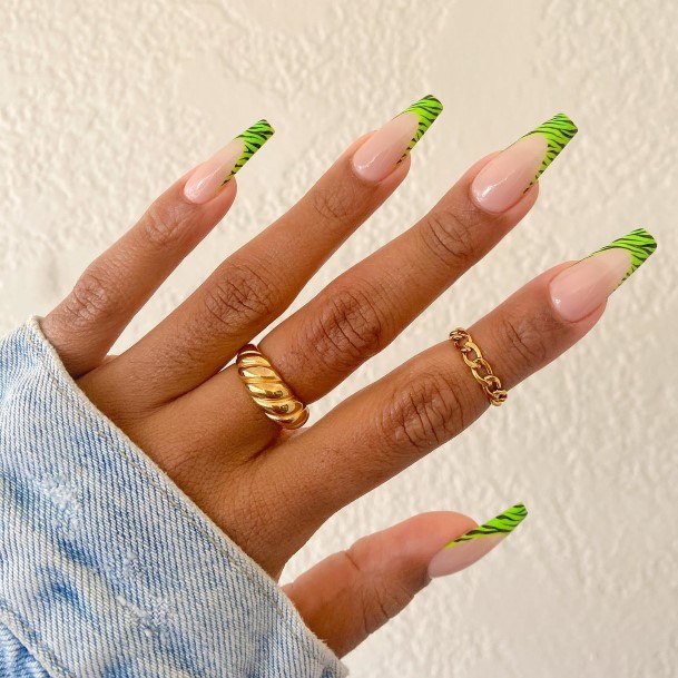 Girls Nails With Striped