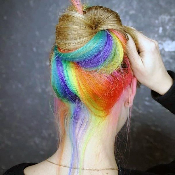 Girls Neon Hairstyles Looks