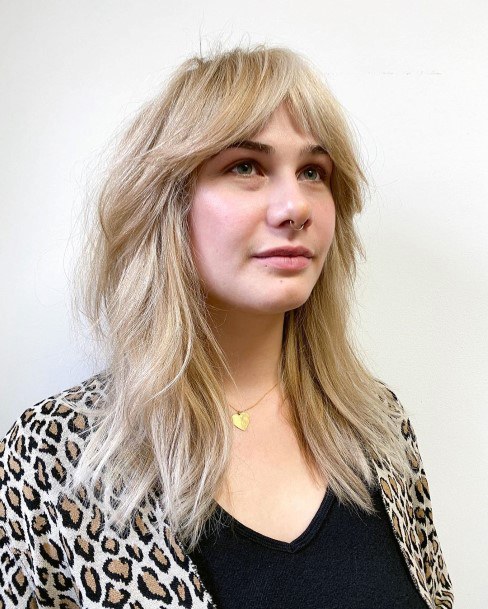 Girls Nice Messy Blonde Beach Wave Hairstyle With Bangs