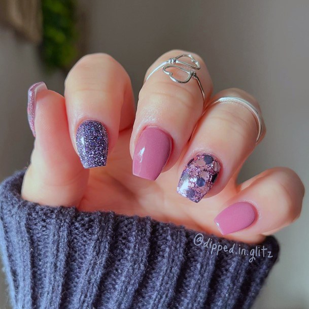 Girls Pink And Blue Fingernails Designs