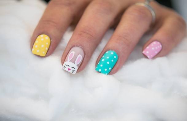 Girls Polka Dot Nail Designs