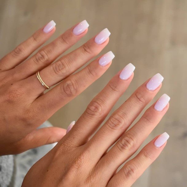 Girls Short Pink And White Fingernails Designs