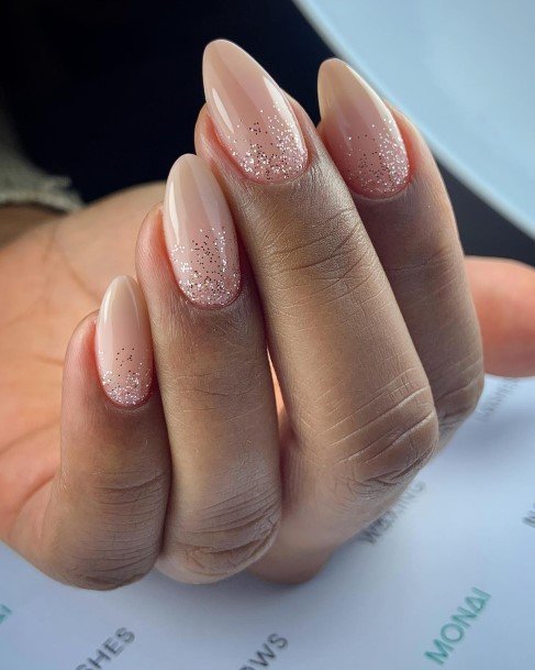 Girls Silver Ombre Fingernails Designs