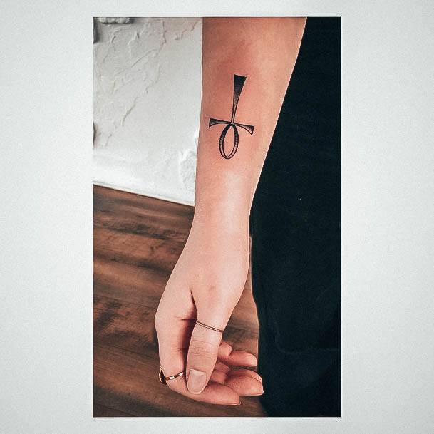 Girls Tattoos With Ankh