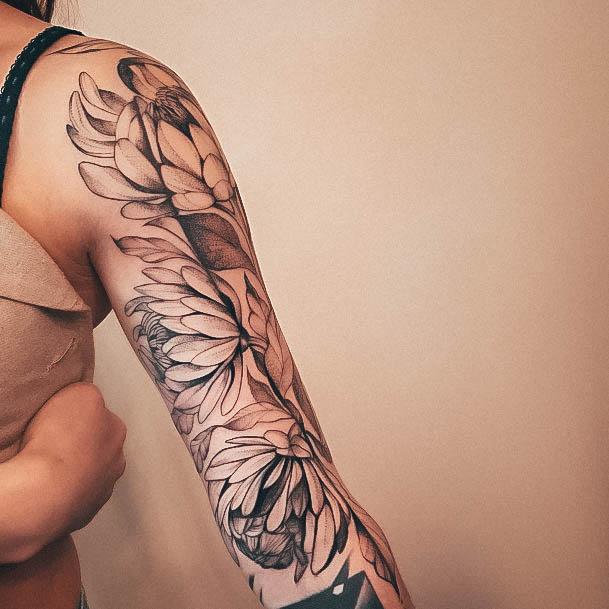 Girls Tattoos With Full Sleeve