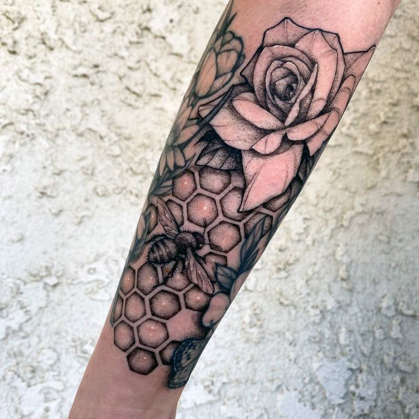 Girls Tattoos With Honeycomb