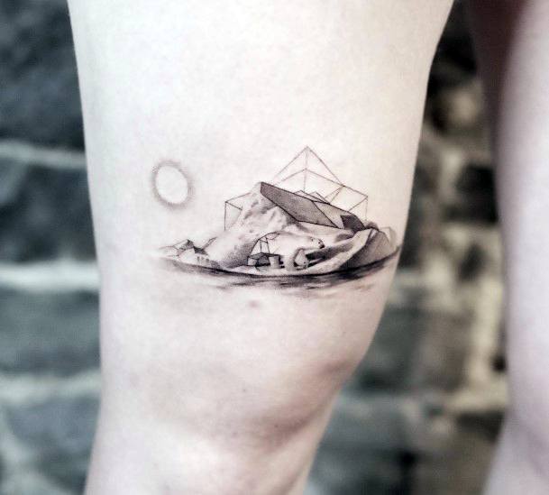 Girls Tattoos With Iceberg