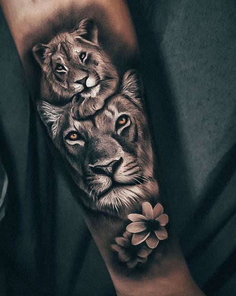 Girls Tattoos With Lioness