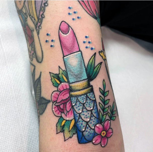 Girls Tattoos With Lipstick