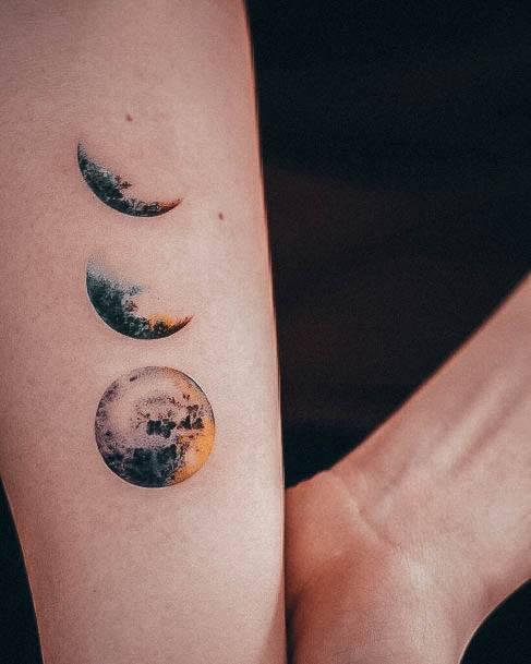 Girls Tattoos With Moon