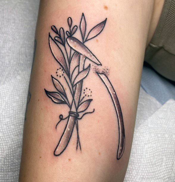 Girls Tattoos With Wishbone