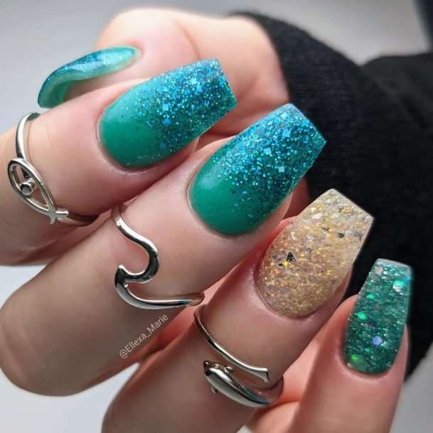 Girls Turquoise Ombre Fingernails Designs