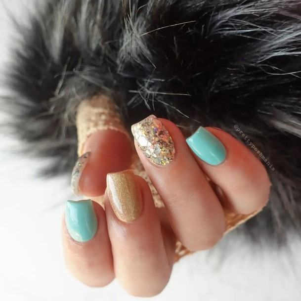 Girls Turquoise Ombre Nail Art Ideas