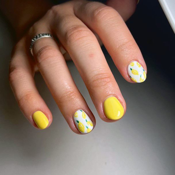 Girls Yellow Summer Nail Art Ideas