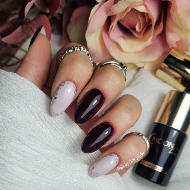 Girly Burgundy And Black Nail Ideas