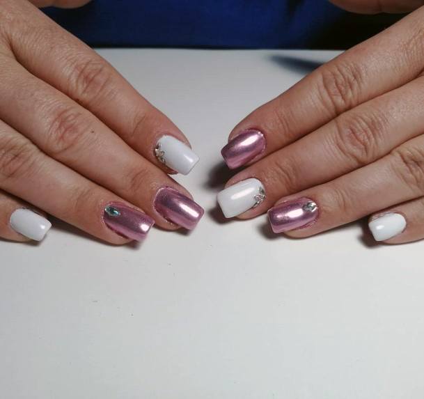 Girly Chrome Pink Glossy White Mirror Nail Design For Lovely Women