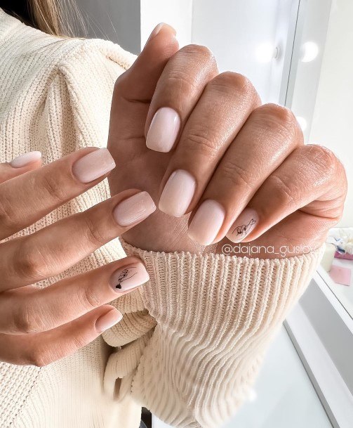 Girly Cream Nail Ideas