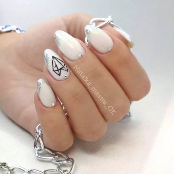 Girly Fox Nail Ideas