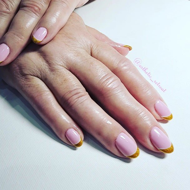 Girly Gold French Tip Nails Ideas