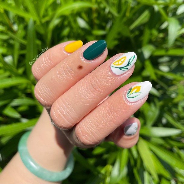 Girly Green And Yellow Nail Ideas