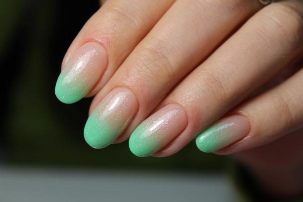 Girly Green Ombre Nails Ideas