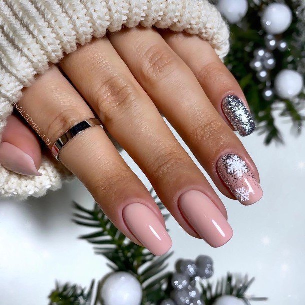 Girly Light Nail Ideas