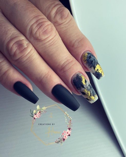 Girly Matte Black And Gold Nails Ideas