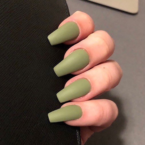 Girly Matte Green Nail Ideas