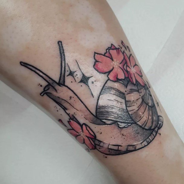 Girly Snail Tattoo Ideas