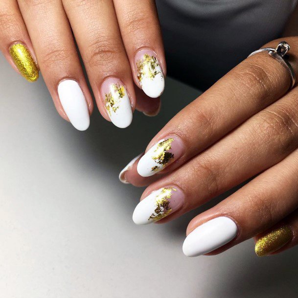 Glinting Gold And White Nails