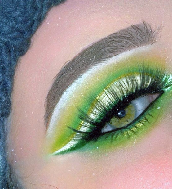 Glittering Fresh Green Toned Eyeshadow Women