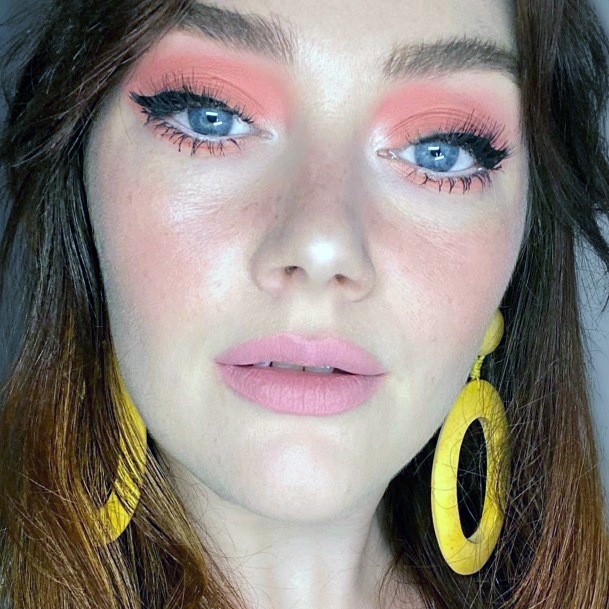 Glowing Coral Womens Eyeshadow Ideas