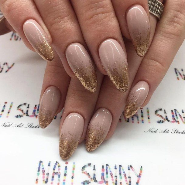 Gold Ombre Nails Feminine Ideas