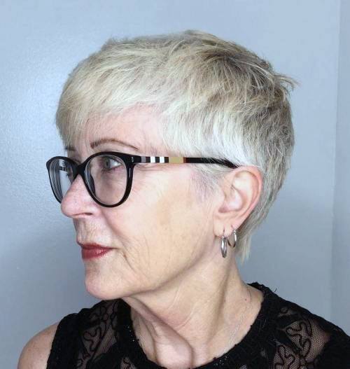 Golden Bob Hairstyles For Over 50 With Round Face