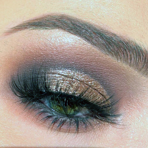 Golden Glitter Womens Eyeshadow