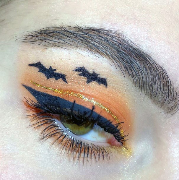 Golden Lined Bat Design Halloween Eyeshadow Women