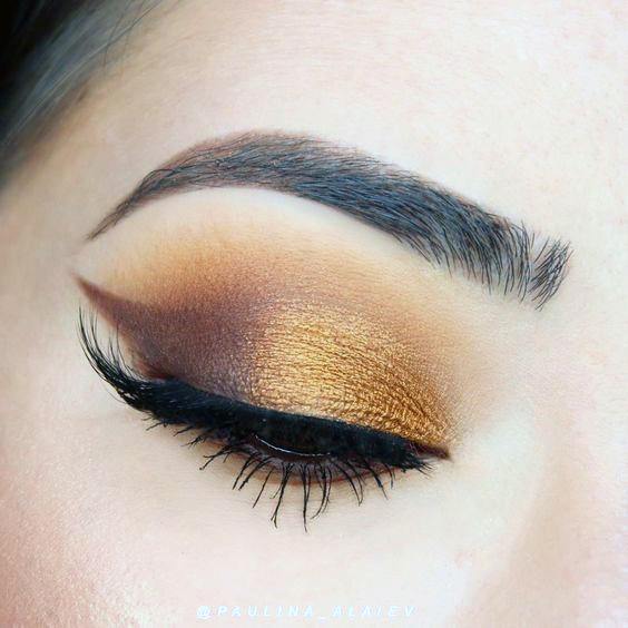 Golden Shaded Eyeshadow For Red Dress Women