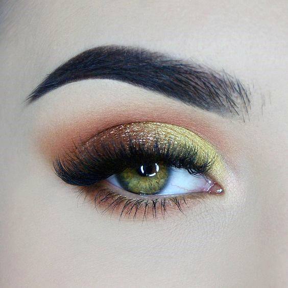 Golden Toned Cute Eyeshadow Women